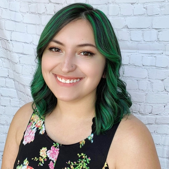 Meet your Posher, Katie - Picture 1 of 1